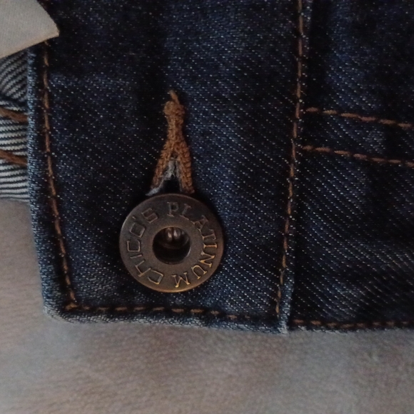 Chico's Platinum jeans. Chico's size 2 which is a 12 - Picture 7 of 8